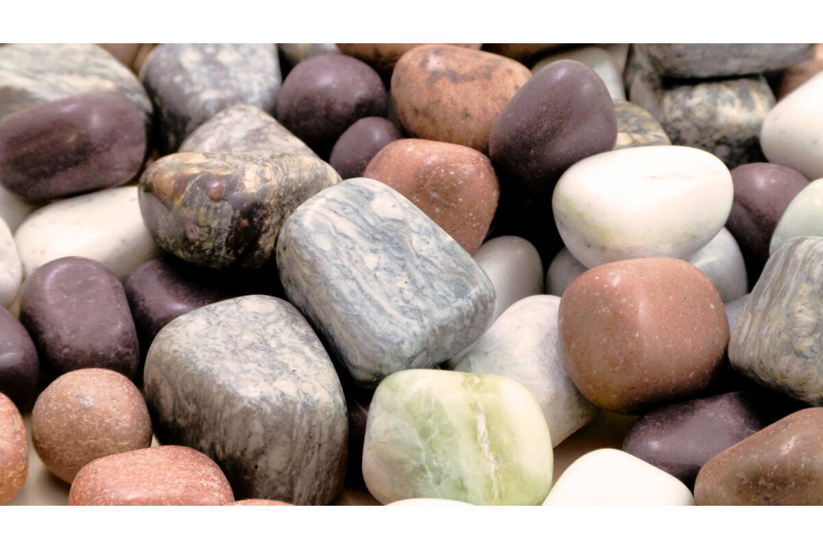 Stenen assorti gepolijst 3-5 cm, ongeveer 38 stuks