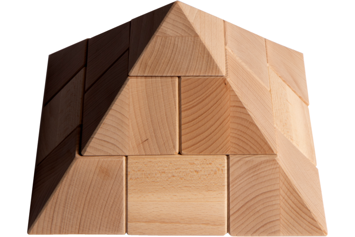 Piramide -  bouwblokken hout naturel 10 x 10 cm met onderplaat