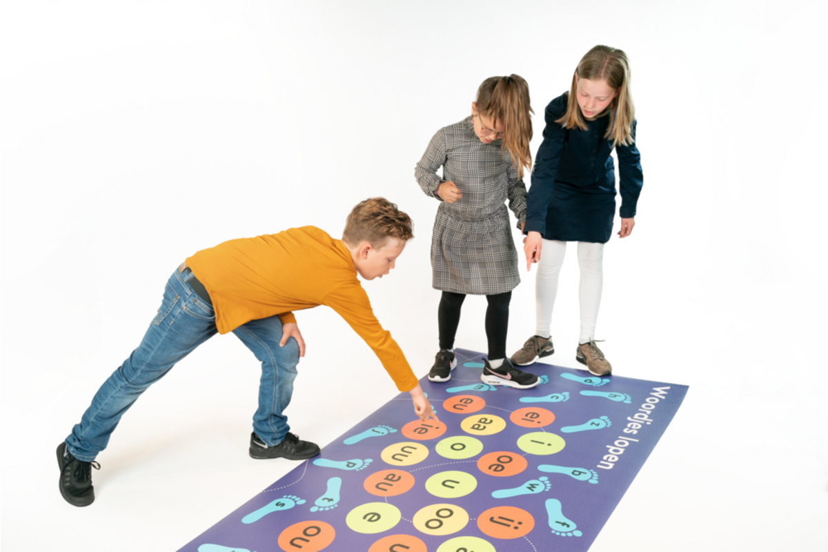 Rolf More - Woordjes lopen alle klanken, 100 x 200 cm, vinyl