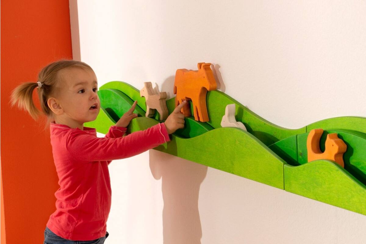 Speellijst natuur voor aan de muur voor speeldieren, groen