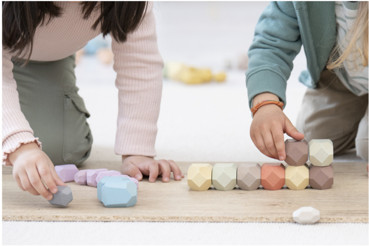Houten edelstenen pastel