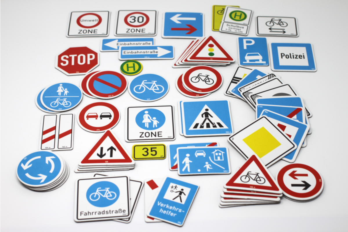 Set magnetische verkeersborden (64 stuks)