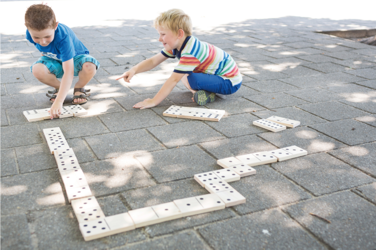 BS | Buitenspeel domino