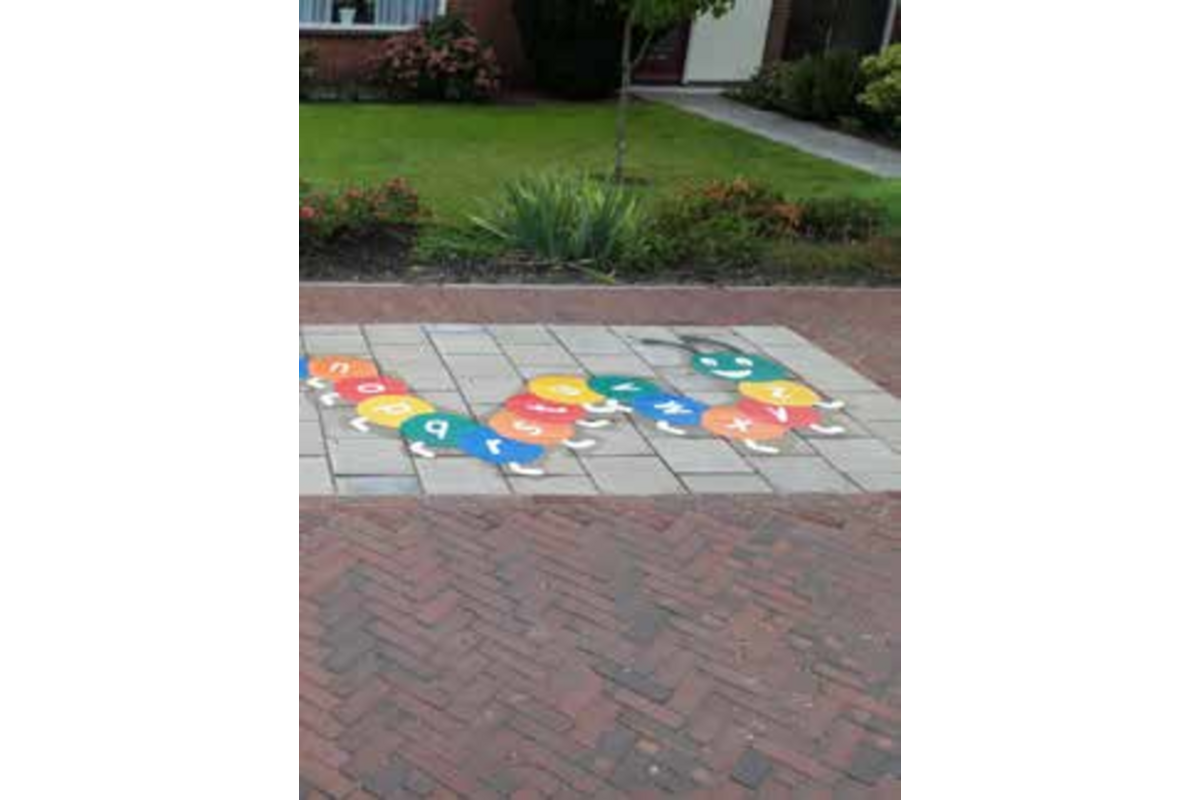 Pleinversiering Alfabetrups 2 550  x 180 cm