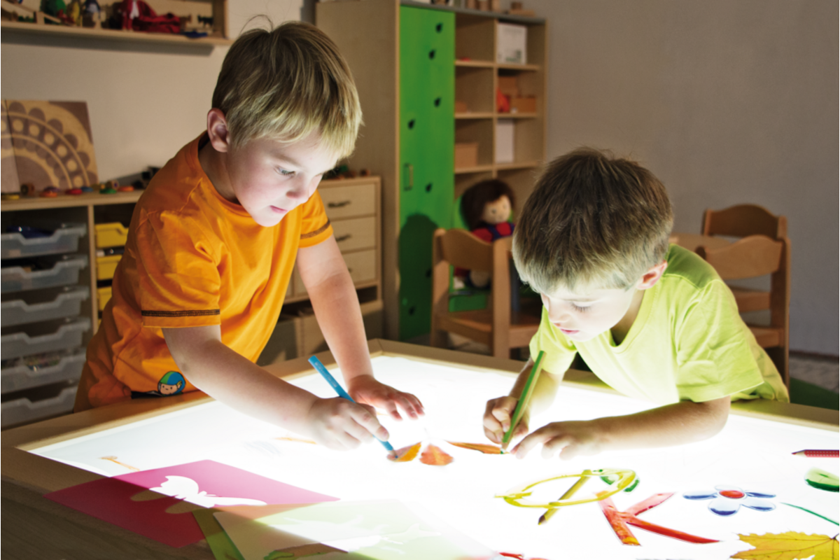 Lichttafel, 120 × 80 × 64 cm, beuken