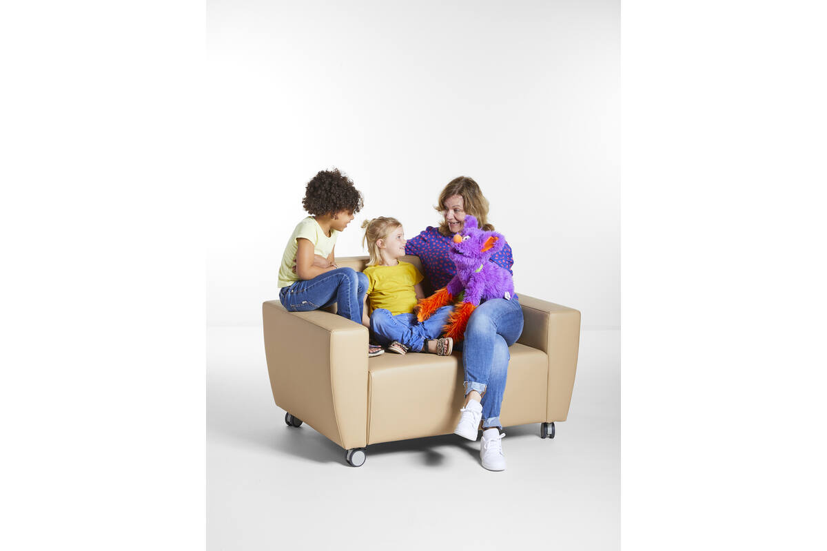 Bank Rolo 1,5-zits loveseat, geremde wielen, stof 7x 32M1709 classic java