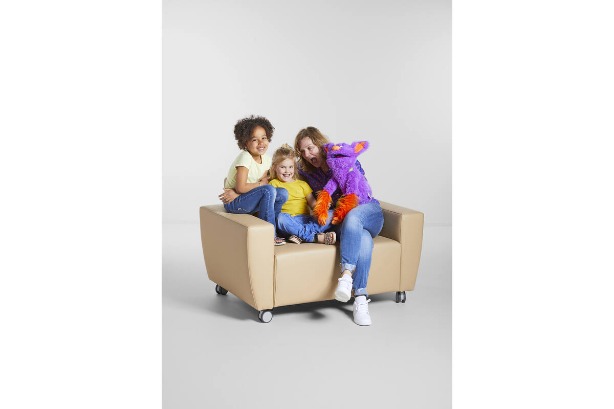 Bank Rolo 1,5-zits loveseat, geremde wielen, stof 7x 32M1709 classic java