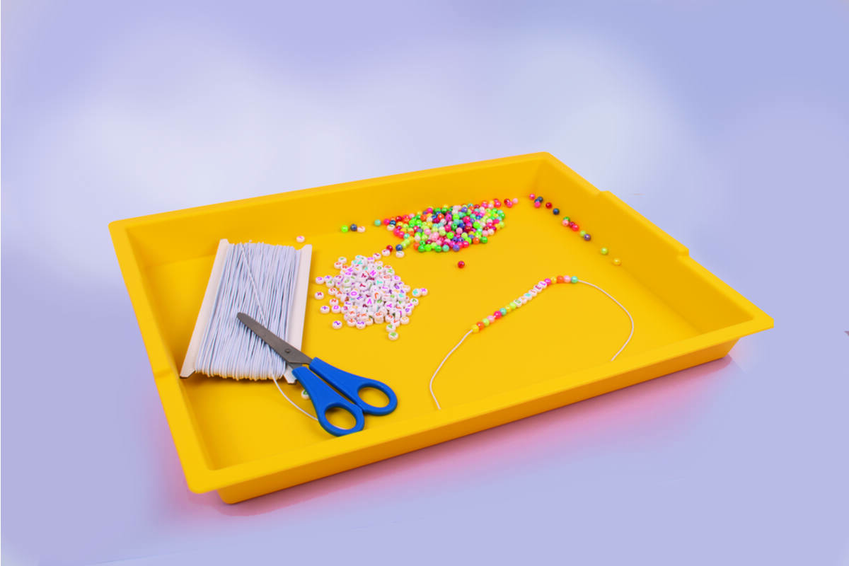 Knutsel tray 40,5 x 30,5 x 4 cm assorti, 4 stuks