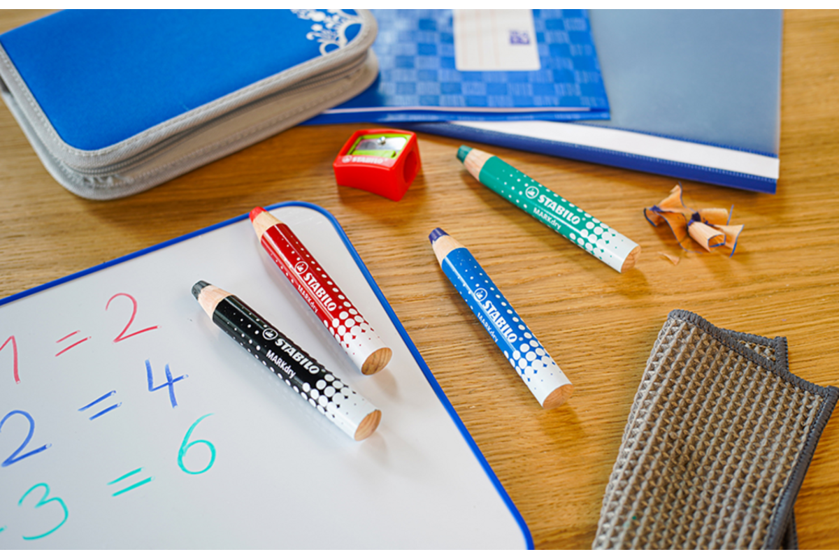 Whiteboardpotlood STABILO MARKdry assorti 4 stuks, incl. slijper en wisdoek