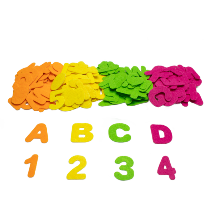 Vilt nummers en letters zelfklevend 3-5 cm, 150 stuks
