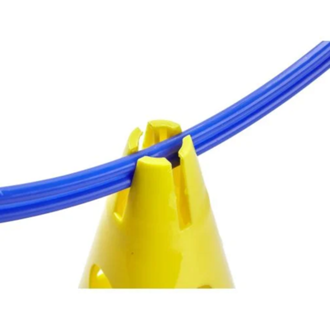 Pion met gaten, 30 cm hoog, geel