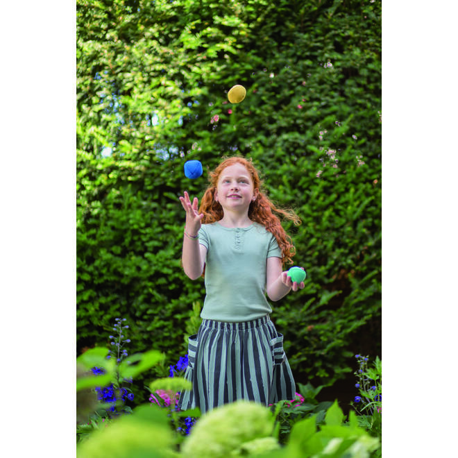 BS | Juggling Balls