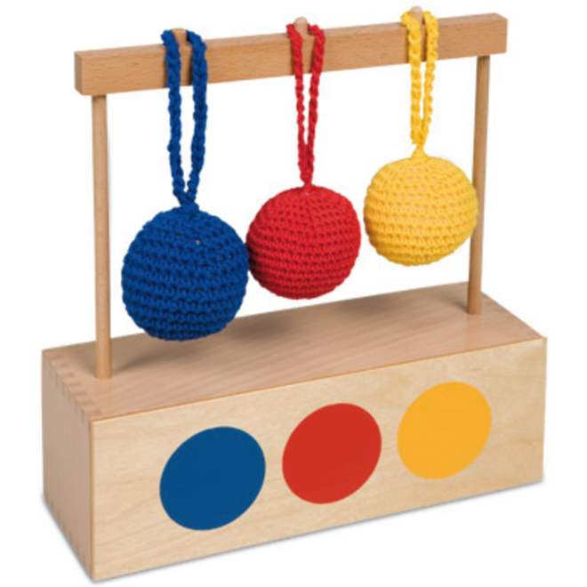 Imbucare kistje met 3 gehaakte ballen