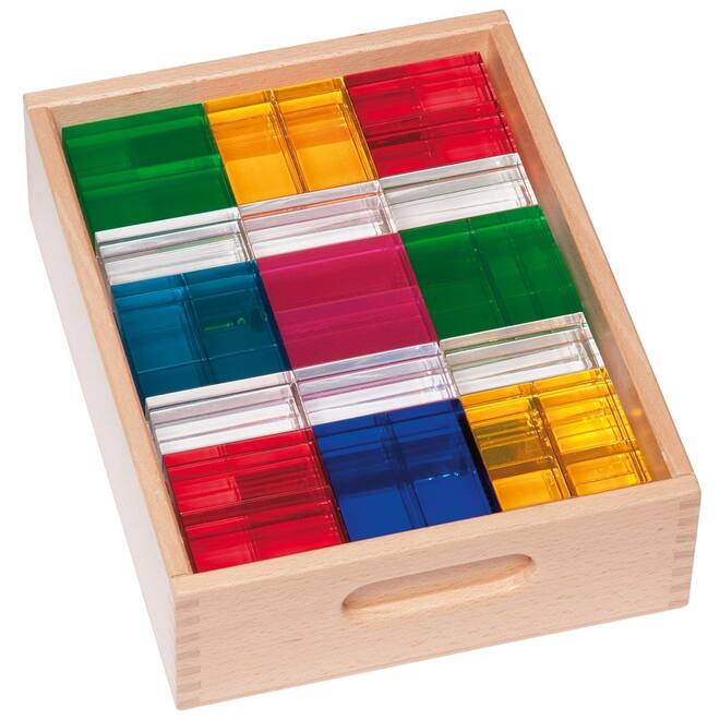 Transparante blokken in een houten kist, luxe