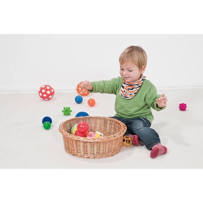 Zintuiglijke mand met ballen
