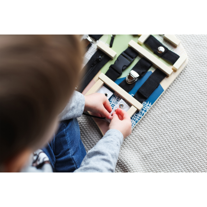 Small Foot - Houten Activiteitenbord Vergrendelingen en Verbindingen