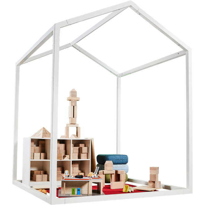 Huisje van balken 6x6 cm, hout 2x2x2 m, dakhoogte 2,5 m