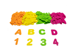 Vilt nummers en letters zelfklevend 3-5 cm, 150 stuks