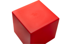 Rolf More - Bouwkubus rood