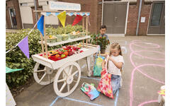 Rolf More - Marktkraam