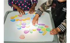 Kiezelstenen Junior in transparante regenboogkleuren