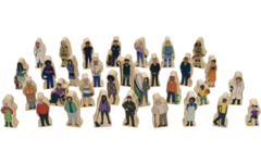 Multiculturele samenleving, 32 houten figuren