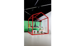 Huisje van balken 6x6 cm, hout 2x2x2 m, dakhoogte 2,5 m