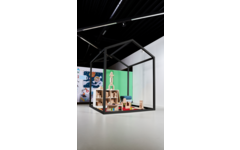 Huisje van balken 6x6 cm, hout 2x2x2 m, dakhoogte 2,5 m
