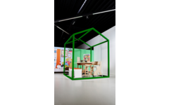 Huisje van balken 6x6 cm, hout 2x2x2 m, dakhoogte 2,5 m