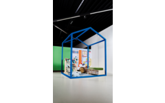Huisje van balken 6x6 cm, hout 2x2x2 m, dakhoogte 2,5 m