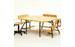 Peuterinstructietafel met 3 banken, zwart onderstel en berkenstructuur blad