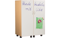 Klapkast Crea beuken verrijdbaar,  deuren whitebord, 105 x 65 x 146 cm